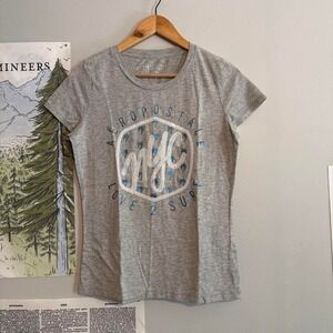 Aeropostale Grey Graphic Baby Tee Y2K NYC Graphic Top